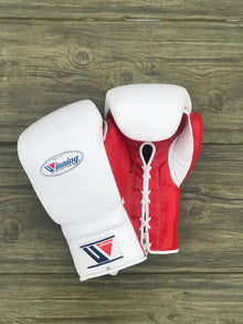 Winning Boxing Set – Genuine Leather Gloves, Headgear & Groin Guard in White & Red – product image 3