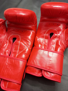 Boxing Forge red Mexican-style training boxing gloves, product view 4