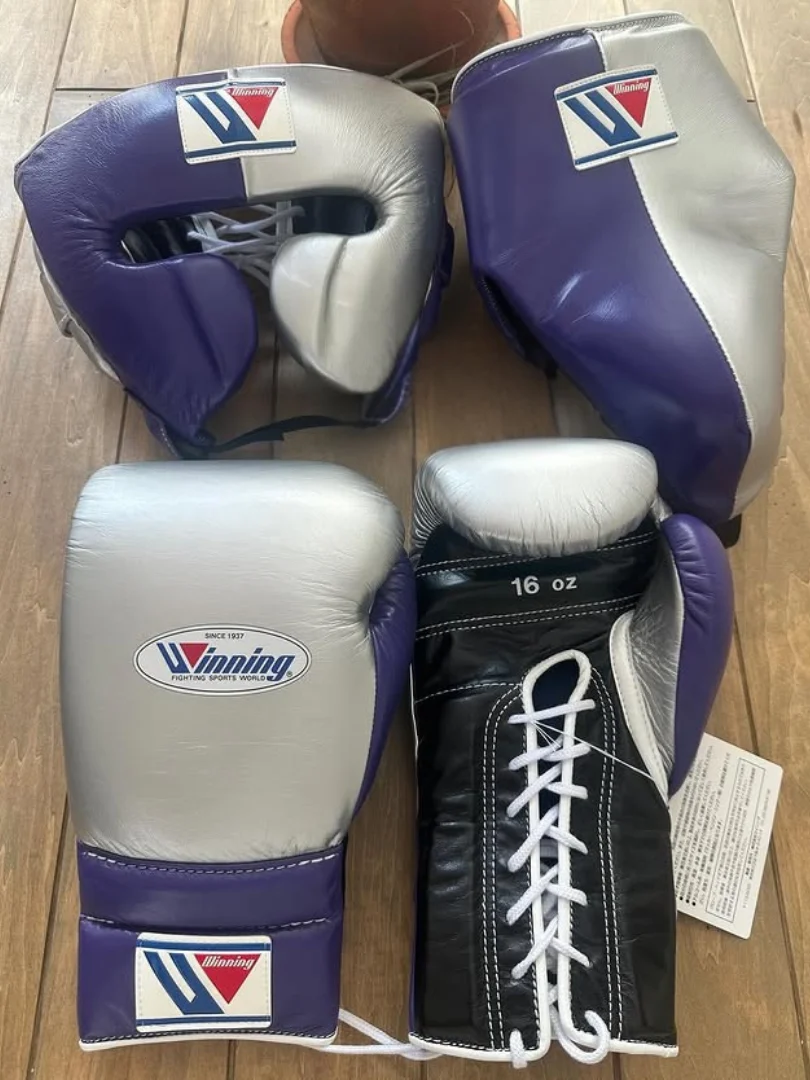 Winning Style Boxing Set | Lace-Up Gloves, Headgear & Groin Guard – product image 1