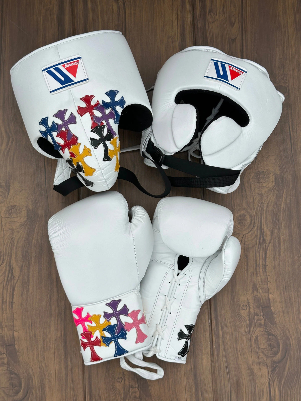 Winning Style Chrome heart Boxing Set | Lace-Up Gloves, Headgear & Groin Guard – product image 1